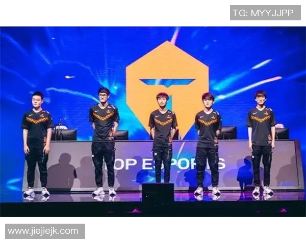 深入解析王者荣耀TES战队的团队协作与默契配合之道实时数据